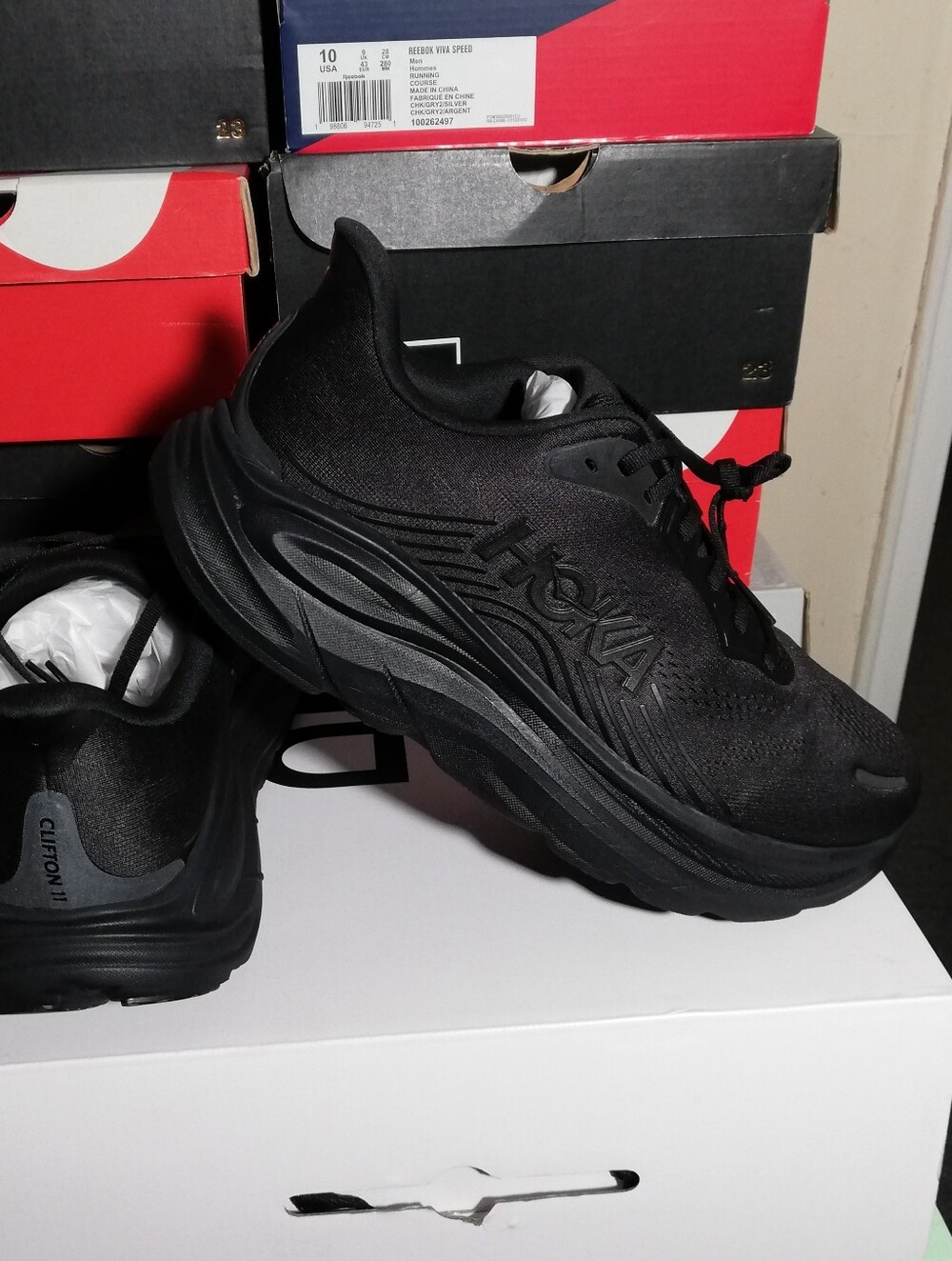 HOKA CLIFTON 11 BLACKOUT US MEN SIZE 104E (EXTRA WIDE) BRAND NEW